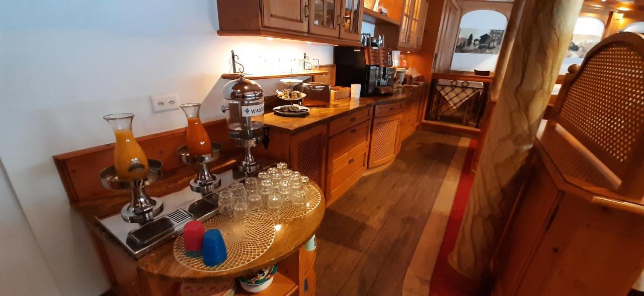 Ambassador Yellow Home غراشن المظهر الخارجي الصورة
